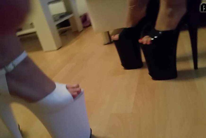 Goettin-jessy: Extreme Heels :)