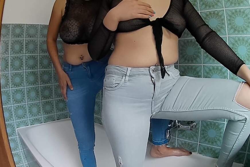 Anna-Hot: Doppel Jeans P**s und Spiele