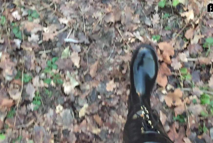 LatexDave1990: Ich laufe in Gummistiefeln durch de Natur