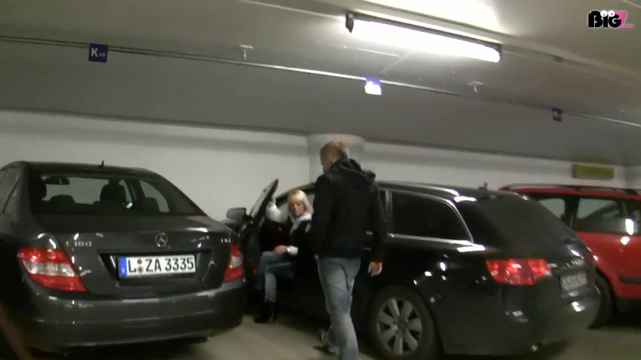 Was für ein geiles spontanes Erlebnis. Aber schon sehr gewagt !!! Das konnte ja auch nur wieder mir passieren und dann werde ich auch noch erwischt dabei !!!! Aber was soll´s Shit happens mit Happy End :-)