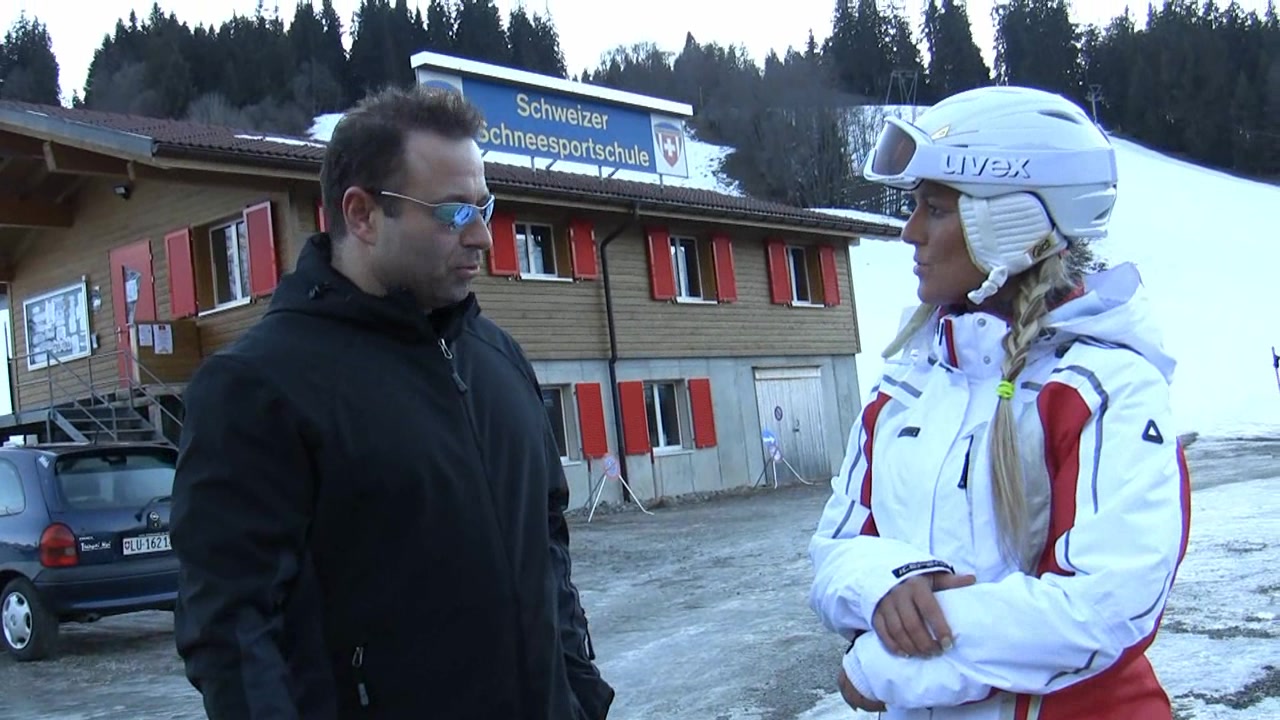 Mein Skiurlaub in der Schweiz! Es blieb mir nichts anderes übrig, als mir dort einen Skilehrer zu nehmen! Da er wenig Zeit hatte besuchte er mich später kurz in meinem Appartement um mir noch einiges zu erklären...Natürlich ging es da nicht nur ums Ski fahren usw....wie du dir sicher denken kannst :-)....oh Gott hat der mich durchgeknallt...naja als Skilehrer sollte man auch ordentlich Ausdauer haben....Nächstes Jahr nehme ich mir natürlich wieder einen! ;-)