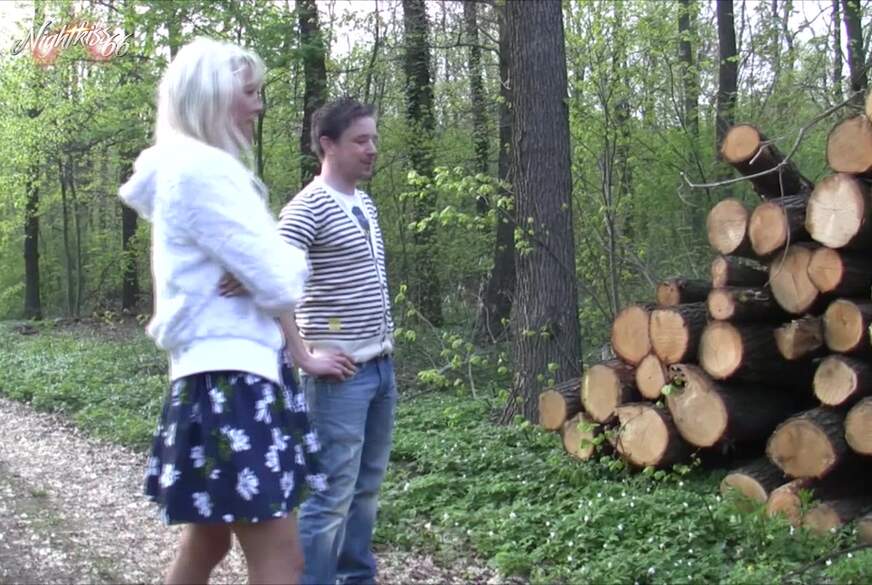 nightkiss66: Laut, d*****g, geil, A**l -ich bin im Wald eskaliert!