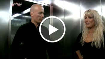 Ja was soll ich sagen!Da macht man Urlaub in Griechenland und bekommt tatsächlich die Möglichkeit geil zu ficken!!!...gut zu wissen das Griechen so geil ficken können...Er sprach mich einfach so an und wir machten sofort ein Date aus...Es ging dann auch sofort zur Sache und ich sage Dir ...er hat es mir megageil besorgt!War ja auch kein Wunder!Beim Anblick seiner Prachtlatte verschlug es mir die Sprache!Schau selbst wovon ich rede ;-)! GEILE SPERMALADUNG!!!