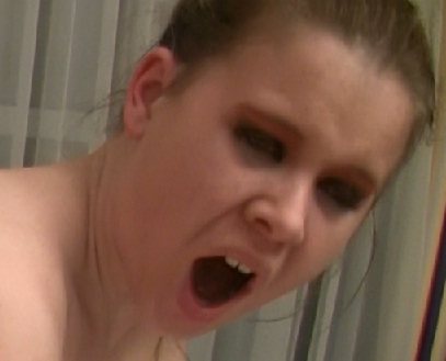 ! E*X*T*R*E*M ! A*N*A*L !...ich glaub es kaum..diese verdammte,junge,enge,versaute TEENYGÖRE!!Im Wechsel lassen wir uns im wahrsten Sinne HARDCORE den Arsch aufreißen!!!...und das von so einem MONSTERSCHWANZ!!!Aber was diese geile kleine Maus wegsteckt...ist UNFASSBAR!!!!...ein Wettkampf des geilsten und härtesten Arschficks hat begonnen!!!!Überzeug Dich selbst....Wir haben den Typen durch unsere geilen Anallöcher zum mega spritzen gebracht!!!!...und du musst zu 100% auch abspritzen!!! VERSPROCHEN!!!! :-)