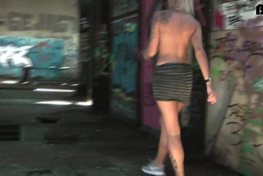 Evi-Sky: Ich muss Pippi!!