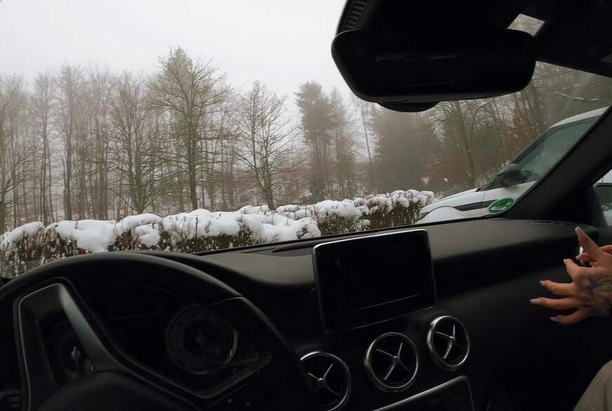 Evi-Sky: Vor dem KIno dem Boy die E**r leer g*****t H*****b und D**kE L****g