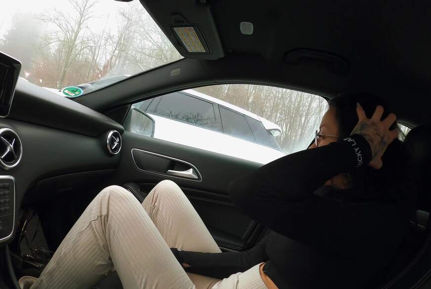 Evi-Sky: Vor dem KIno dem Boy die E**r leer g*****t H*****b und D**kE L****g