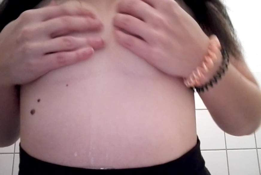 Hotg***y10: n**se brüste