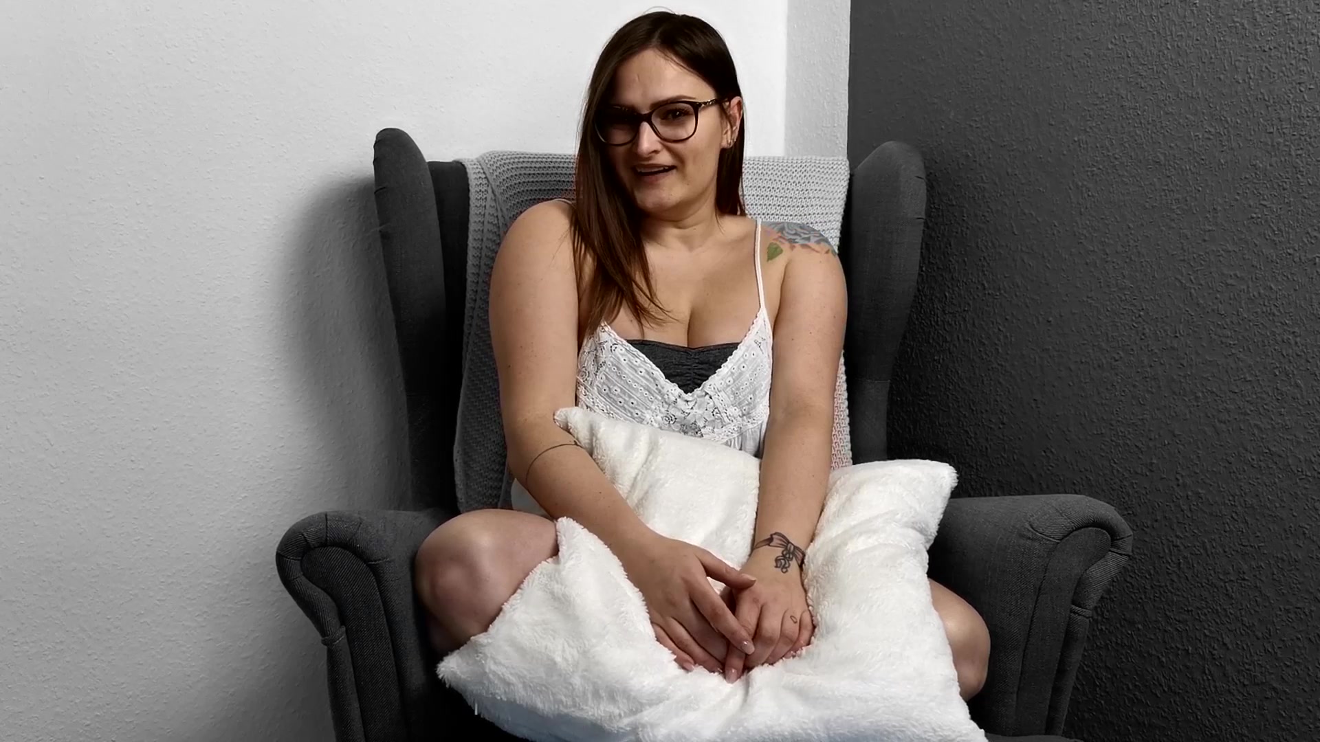 DREHPARTNER gesucht Es ist wieder so weit. Zusammen mit 2 Freundinnen suche ich wieder nette Drehpartner.
