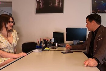 F****n oder Kündigung. Vom Chef blank durchgezogen