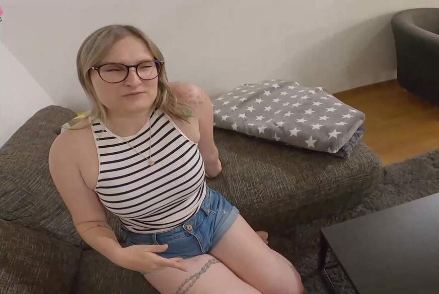 Holly-Banks: Weltpremiere. User darf mich zuhause besuchen