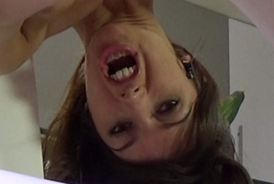 Gurkenf**k! Schön die Gurke veredelt! von Crazy-Sophia