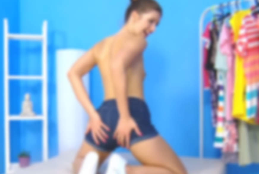 Gnadenloser A***hauf***s und meine F****e z********t! von Crazy-Sophia