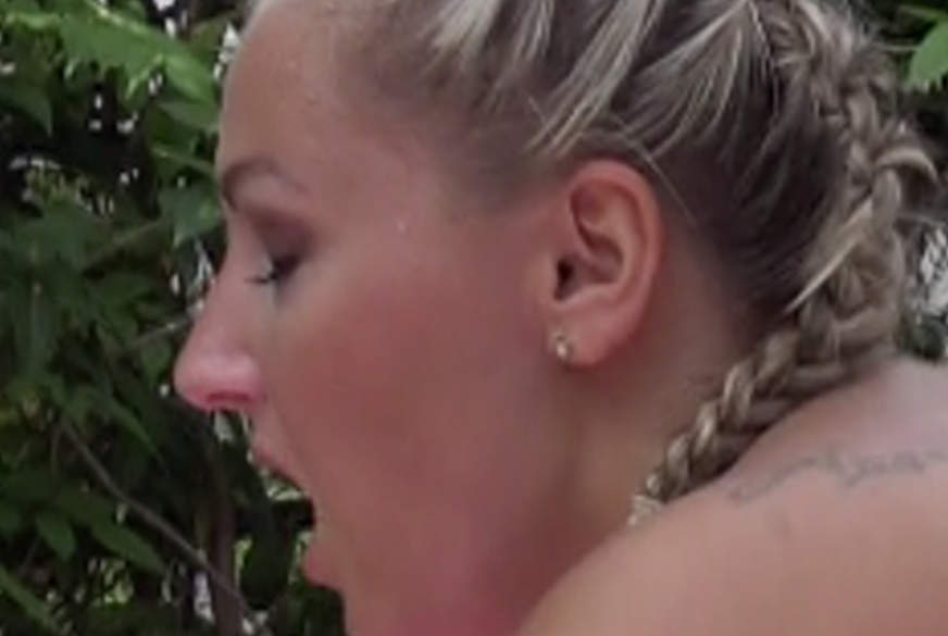 R**z rein, gib mir dein S****a von Busty-Bombastic