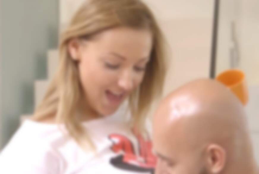 Busty-Bombastic: F**k mein L**h und meine Riesentitten bis zum A********n!