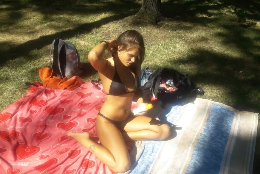 ChristyLey: Mega L****g!!! S****abad im Freibad