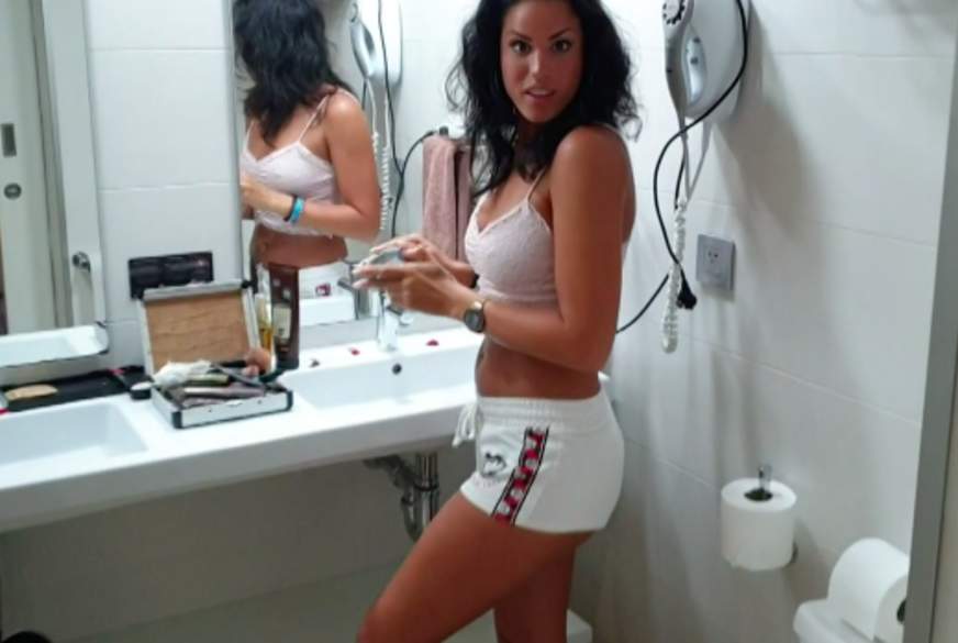 ChristyLey: OMG SCHOCK!!! - Das tut Er doch nicht ??!!