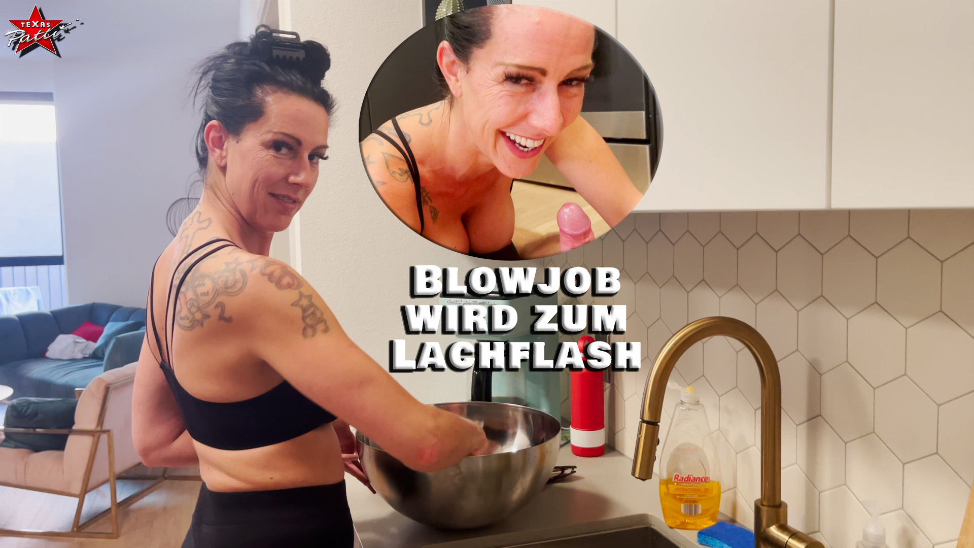 Blowjob wird zum Lachflash Ich stehe in der Küche und bereite das Essen vor. Als er kommt und mir zuschaut, frage ich spontan, ob ich ihm einen blasen soll. Da sagt er natürlich nicht nein. Ich fange also an, ihn hartzublasen, während er mal wieder seine Späßchen macht und ich immer wieder lachen muss. Es fällt mir sichtlich schwer, ernstzubleiben, gebe mir aber Mühe. Als er dann kommt, muss ich aber so sehr lachen, dass ich vergesse, weiterzumachen. Da kam dann also nur eine halbe Portion, die ich dankbar schlucke. Wenn du auf humorvolle Clips stehst, in denen sich die Darsteller auch gerne mal selbst aufs Korn nehmen, wird dir dieser ganz sicher Freude bereiten. Ich finde es super, wenn man auch beim Sex mal herzhaft lachen kann