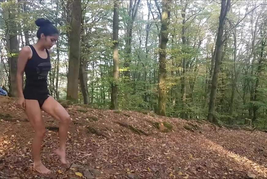 Natursekt und heiße Spielchen im Wald von Kim-Rose