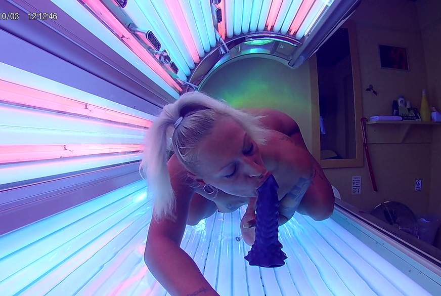 Dildo im Soli von JennaHunt