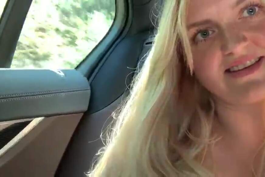 Tina-Bee: Selbstbefriedigung im Taxi