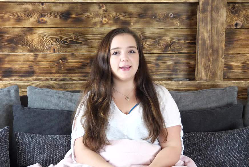 KimberlyCaprice: Mein erstes Nacktvideo - Ich ziehe komplett Blank