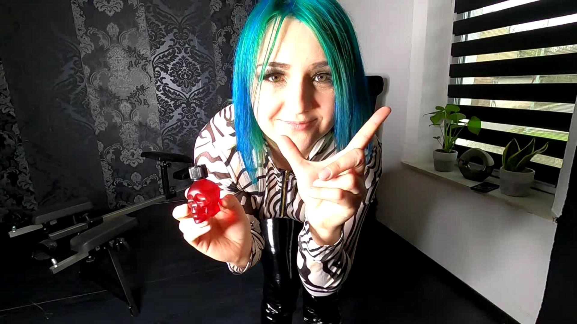 Wen du besonders PP geil bist wird dich dieses Video eine ganze Stange Geld kosten! Na los hol dein kleines Fläschelchen und lass dich von mir richtig schön Hirn ficken. Selbst wenn du wolltest  , könntest du nicht Nein sagen! Wie in Trance kaufst du diesen Clip und beginnst das Spiel.