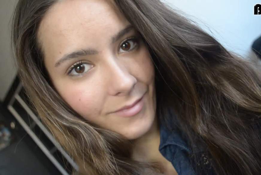 SuicideGirl: Spaß mit Banane