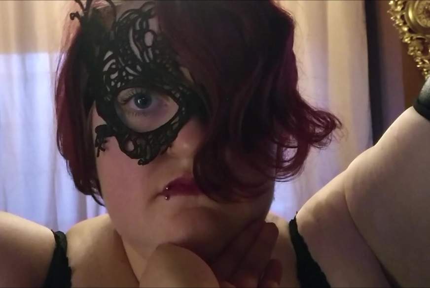 LaDuchesse: FemSub Sarah - F*****g und S****ting