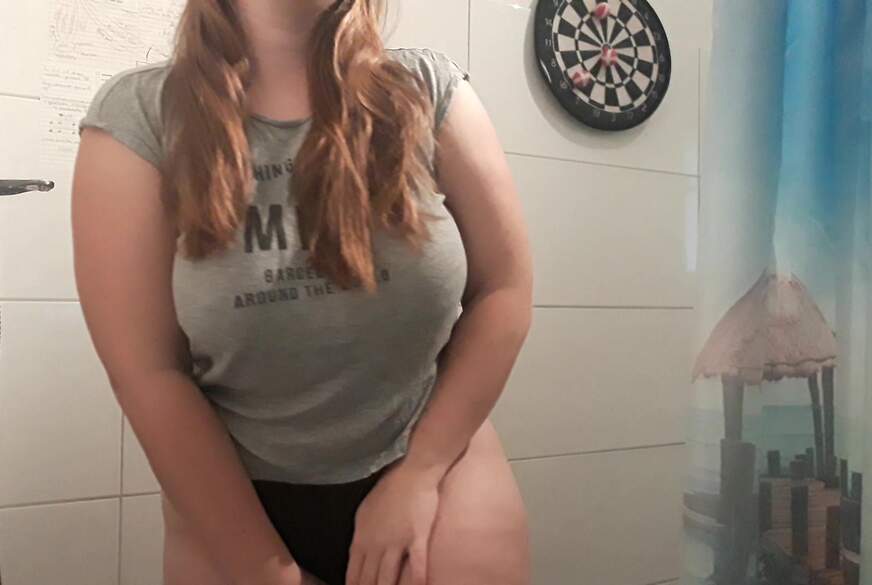 MarybelleMarlin: DU f**k das das T***y endlich in der Dusche