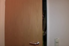 Hallo meine lieben, endlich gibts mal wieder ein Video von nem Usertreffen von mir. Habe oft mir dem User geschrieben aber leider hat es ein bisschen länger gedauert bis er sich getraut hat sich wirklich mit mir zu treffen...... Dafür hat er aber für uns beide ein wirklich geiles Hotelzimmer gemietet und wir haben gefickt was das Zeug hält... So gehen Usertreffen bei mir ab.... Will Du der nächste sein :-) Dann meld Dich bei mir..... Vielleicht treffe ich mich ja auch mit Dir :-)