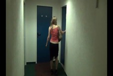 Habe mich mit dem User im Hotel verabredet. Da es mein erstes Userdate im Hotel war, war ich schon sehr aufgeregt.... Einmal bei Ihm im Zimmer angekommen, war meine ganze Nervösität schnell verschwunden da ich beim Anblick seiner Ficklatte nur noch ans Ficken denken konnte. Nachdem ich Ihm seinen Schwanz zuerst schön geblasen habe, haben wir es in verschiedenen Stellungen hämmungslos getrieben bis er mir endlich seine ganze Ficksahne in den Mund gespritzt hat. WOW, so machen Usertreffen Spaß!!