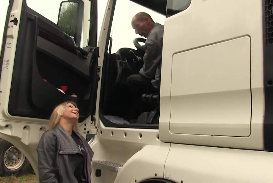 F***tREFFEN MIT USER IN SEINEM TRUCK von Parkplatzluder19