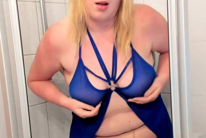 HotLeyla86: Oh wie geil Natursekt aus mir herausmasturbiert durch die Nylon
