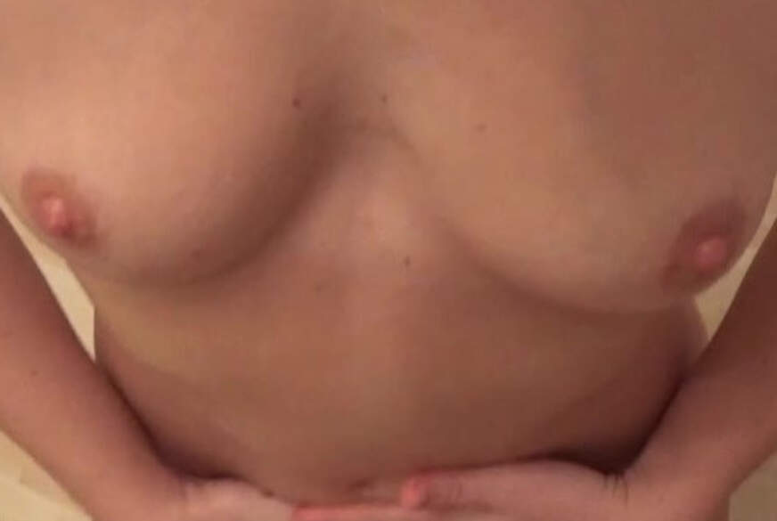 M**eleine69: Auf die Titten g*******t