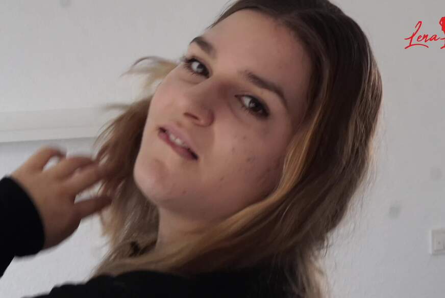 LenaLust: Sinnlicher Striptease und erotische Einblicke in meine Selbstbefriedigung