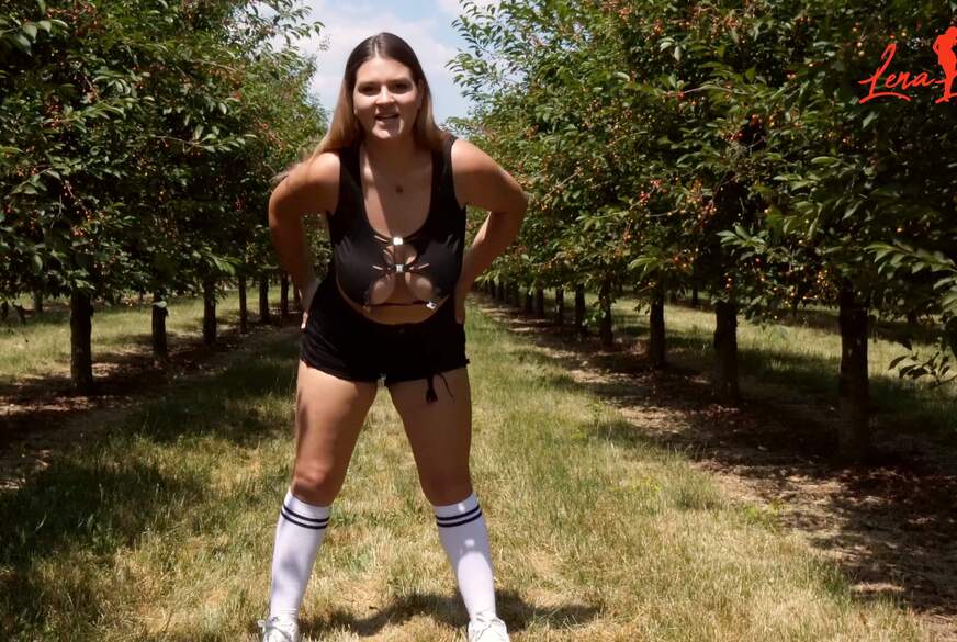 LenaLust: W************g in purer Natur