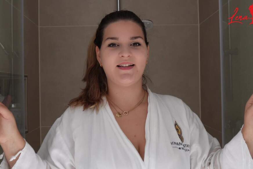 LenaLust: F*****e Lustspiele mit Lena unter der Dusche