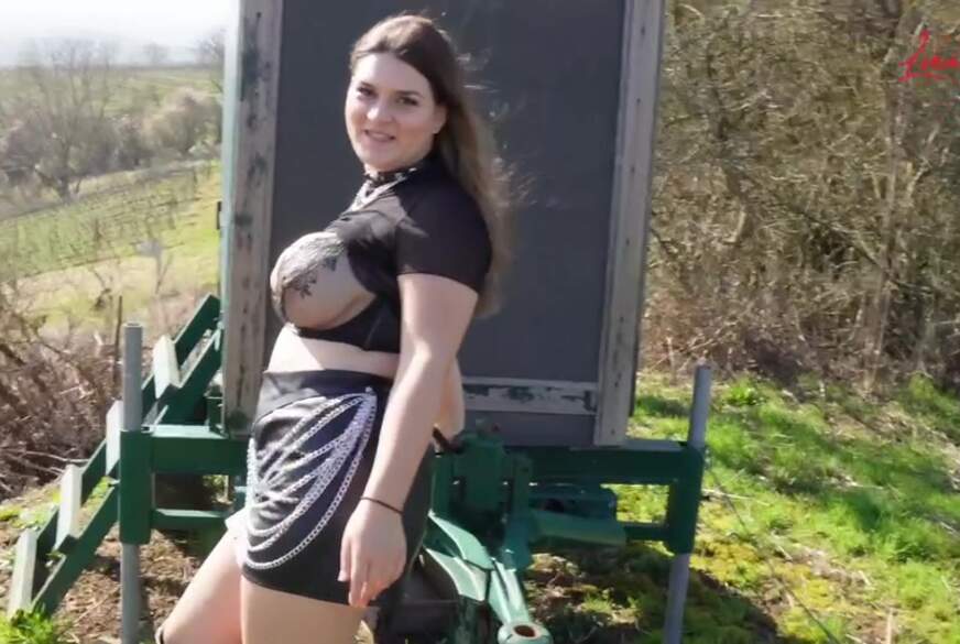 LenaLust: Erster Outdoor-Dreh für dieses Jahr in Lack und Leder