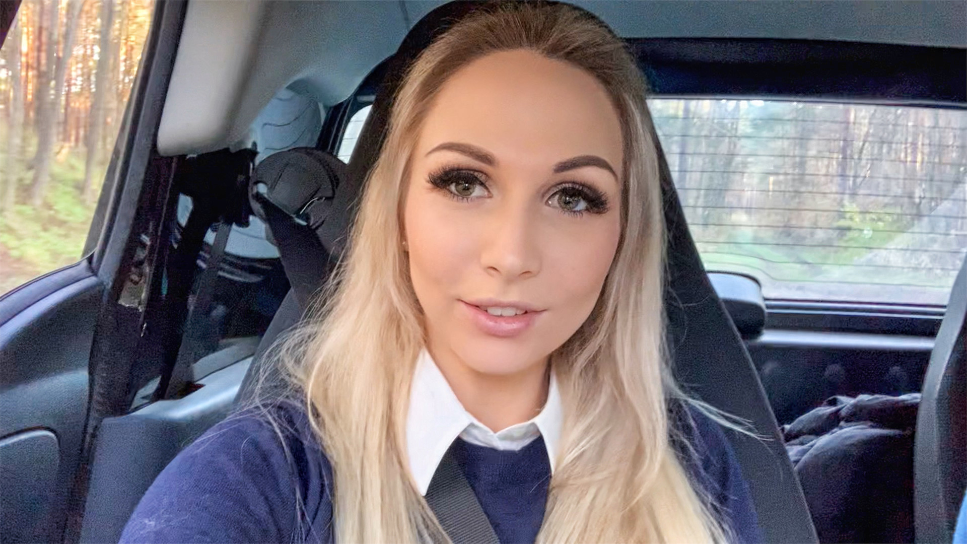 Privates Sextape Spontane Sachen sind oft die geilsten und ich habe einfach mal die Kamera mitlaufen lassen. Eigentlich waren wir auf dem Weg zu seinen Eltern, aber denen haben wir einfach gesagt, dass wir im Stau gestanden haben. Sonst denken die noch sonst was von mir und das obwohl ich doch so ein Engel bin :)