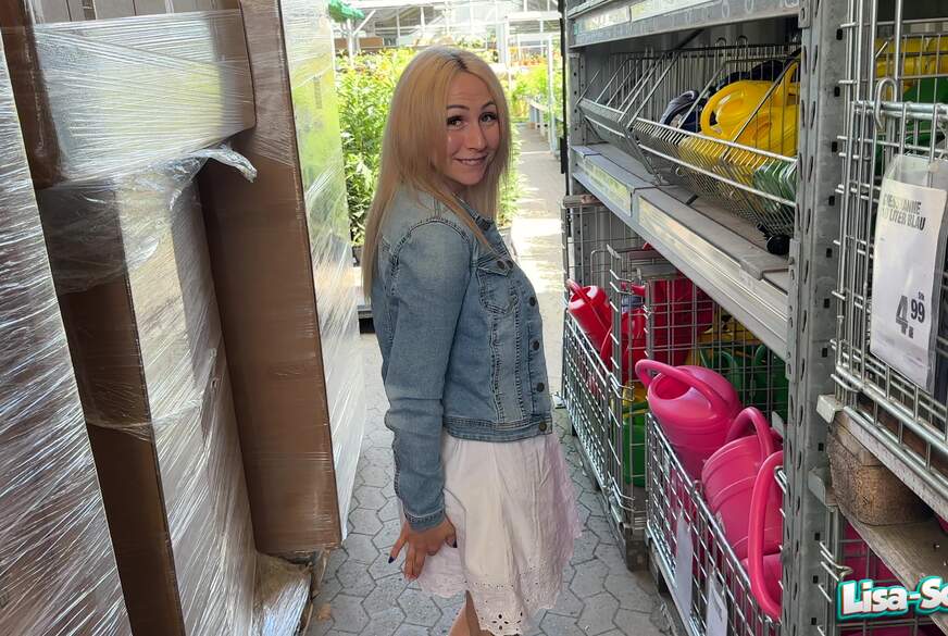 Lisa-Sophie: Mit dem A**lhaken im Baumarkt und dann f****e er auch noch rein!