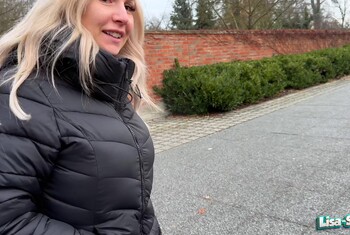 Riskanter S****t F**k mitten in der vollen Therme!