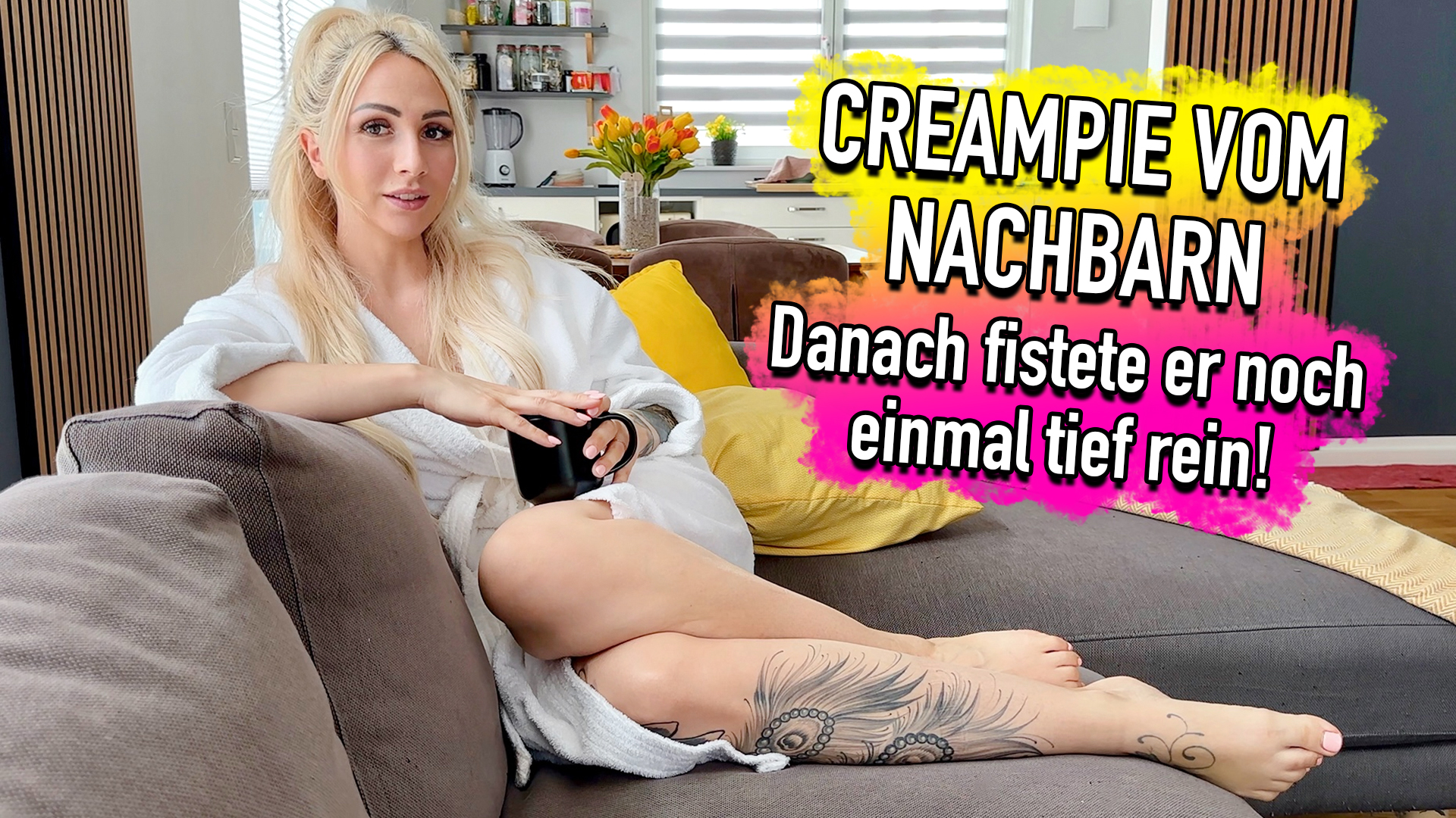 Creampie vom Nachbarn - danach fistete er noch einmal tief rein! Das hätte ich nicht von meinem Nachbarn erwartet. Er ist schon ewig mit seiner Frau verheiratet, wirkten immer sehr glücklich und verliebt. Ab und zu reden wir beide am Zaun und dieses Mal wirkte er sehr bedrückt. Ich fragte ihn, was los ist und er fing an ... da es sehr persönlich wurde, fragte ich ihn, ob er auf einen Kaffee reinkommen möchte... drinnen ging das Gespräch weiter. Er schüttete sein Herz aus und wir kamen schnell auf das Thema SEX. Er war mega unzufrieden, wollte Spass haben, Sachen ausprobieren aber seine Frau hat keine Lust drauf. Da ist er aber bei mir genau richtig und ich bot ihm an, sich an mir auszuprobieren. Er zögerte erst aber als ich seinen Schwanz im Mund hatte, konnte er nicht mehr nein sagen. Er ist seiner Frau ja eh schon somit fremdgegangen...hehe... wir gingen ins Schlafzimmer und es ging gleich hart zur Sache. Er knallte mich richtig hart durch !!! Immer härter fickte er blank in meine Pussy. Dann ging es los, er wollte Sachen ausprobieren, di