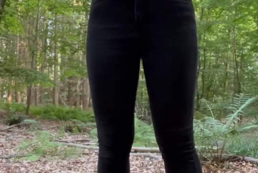 Bunnygirl99: Natursekt und Selbsbefriedigung im Wald