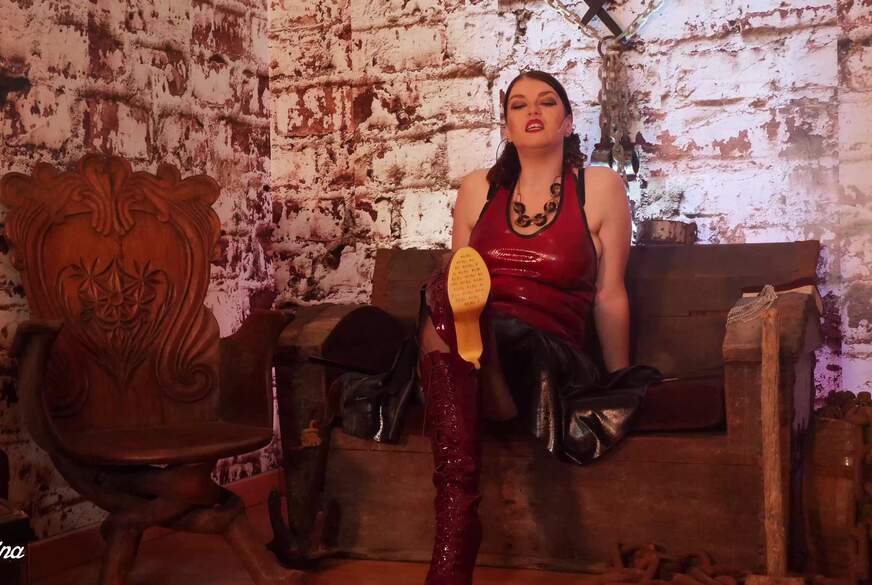 Schlucke dein S****a für die strenge Gouvernante von DominaJulina pic2