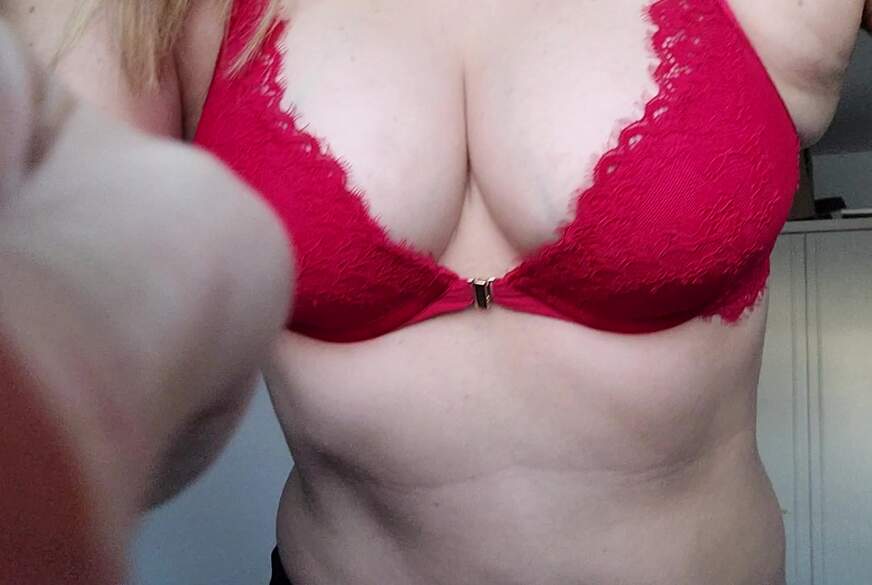 MissMistress: Push up mit Vorderverschluss