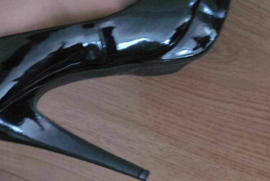 MissMistress: Geiles F*********g in Leder Nylons und Lack Highheels