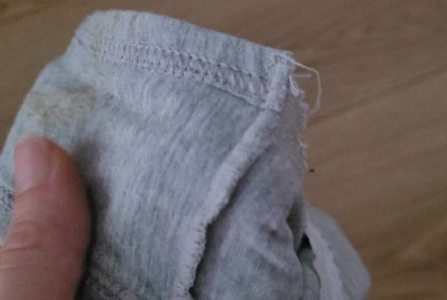 MissMistress: Stark Getragenen Schlüpfer mit Heels verfüttern