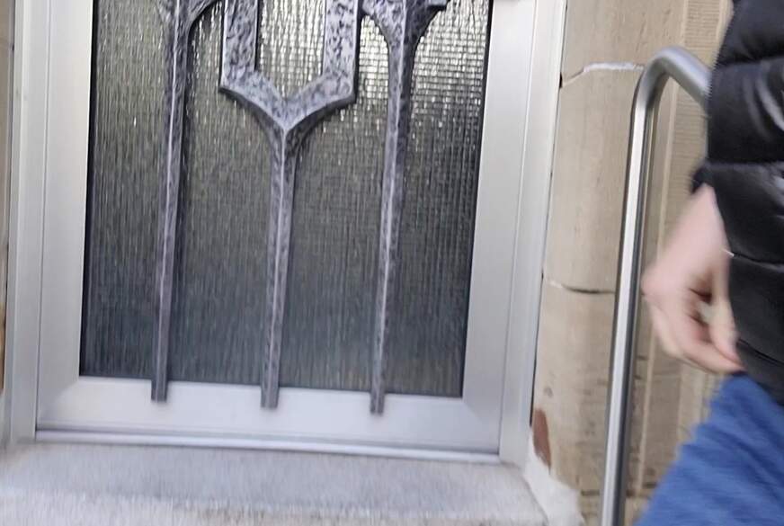 MissMistress: mega ns im vorgarten