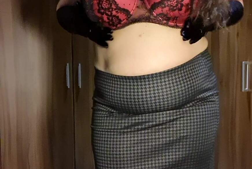 LadyMercedes: Der Schrank wird geöffnet